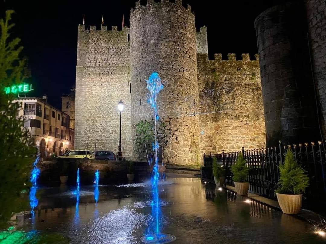 Hostal El Castillo อาเรนัส เด ซานเปโดร ภายนอก รูปภาพ