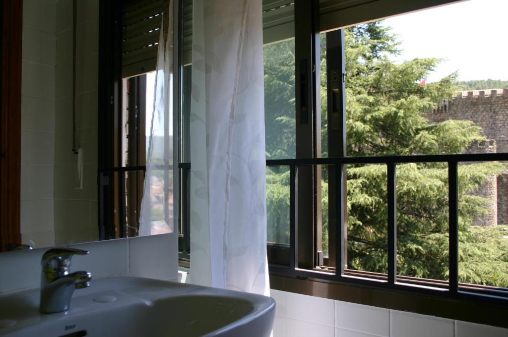 Hostal El Castillo อาเรนัส เด ซานเปโดร ภายนอก รูปภาพ
