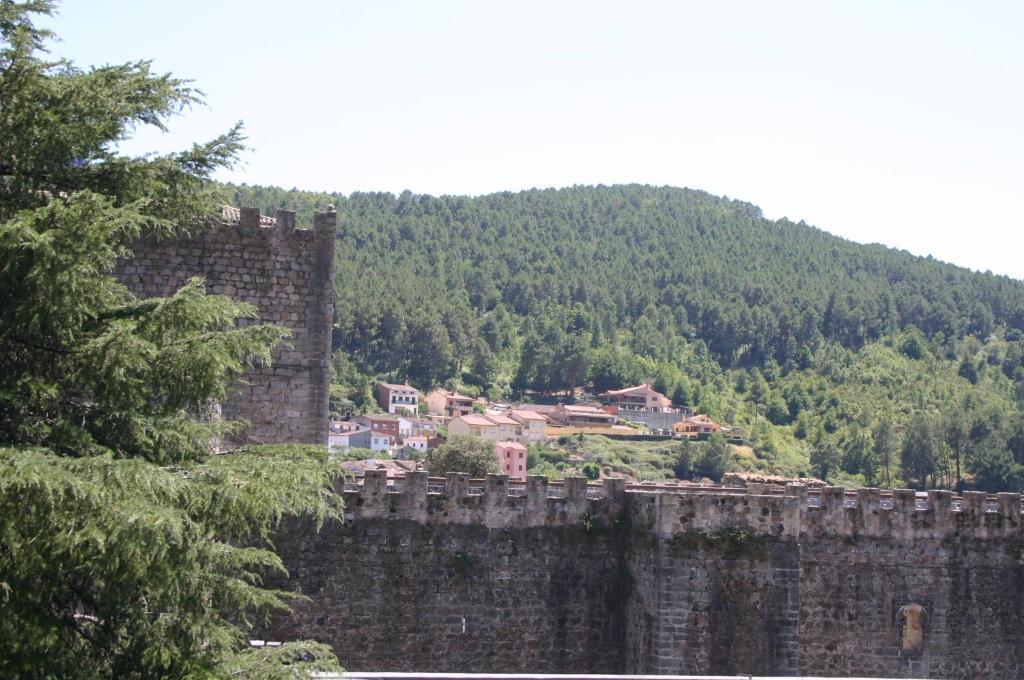 Hostal El Castillo อาเรนัส เด ซานเปโดร ภายนอก รูปภาพ